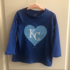 🧢 Love Kansas City Royals baseball long sleeved top.